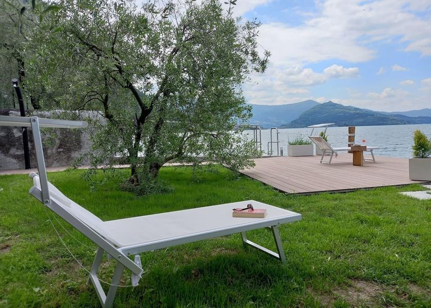 Lombardy Marone Garden