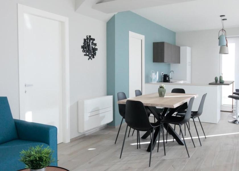 Lombardy Marone Room