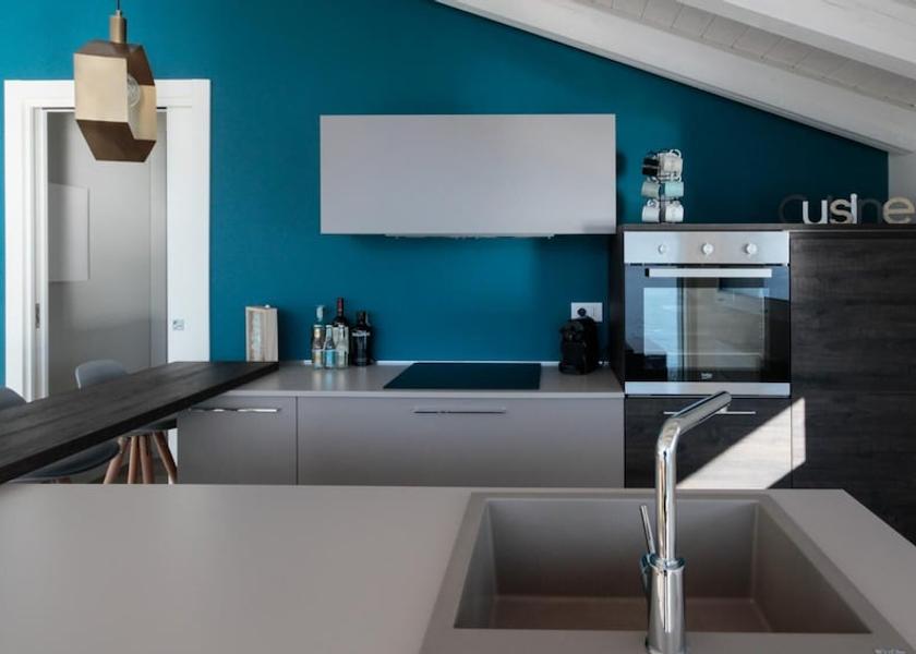 Lombardy Marone Room