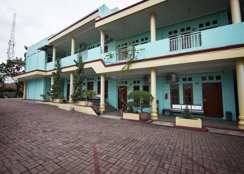  Pematangsiantar Exterior Detail