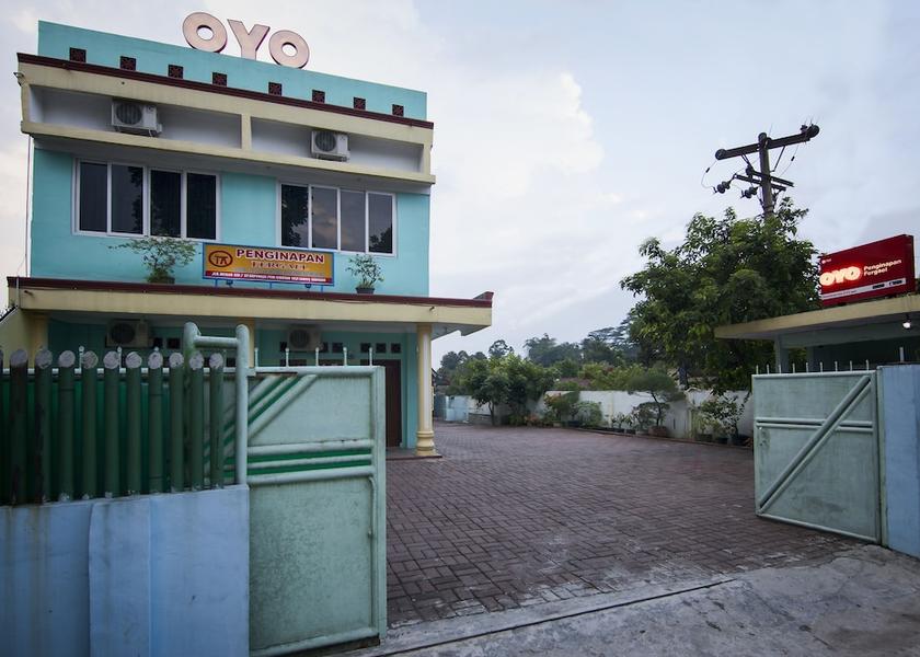  Pematangsiantar Exterior Detail