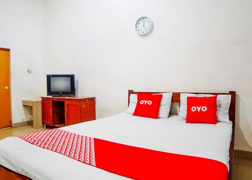  Pematangsiantar Room