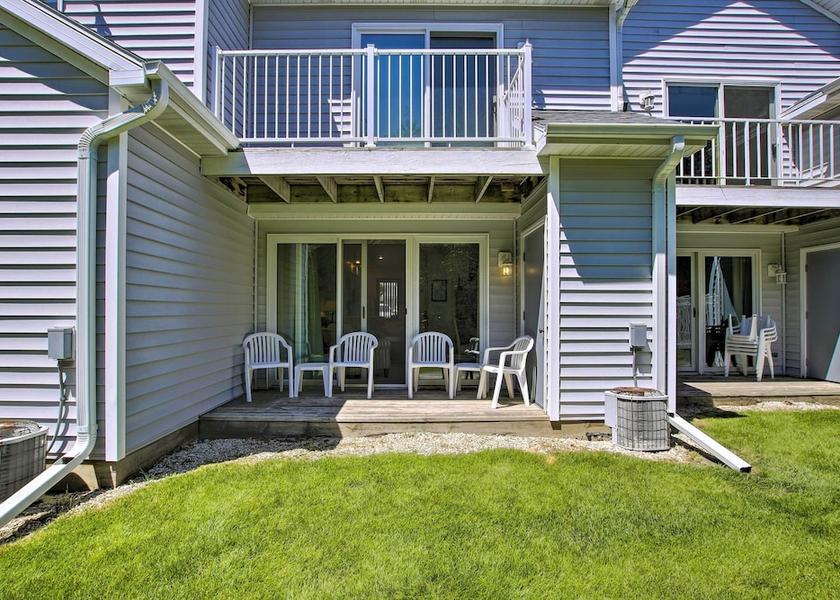 Wisconsin Fish Creek Interior Entrance