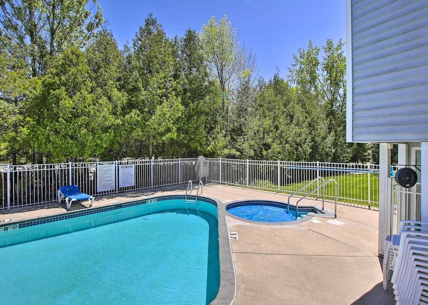 Wisconsin Fish Creek Interior Entrance