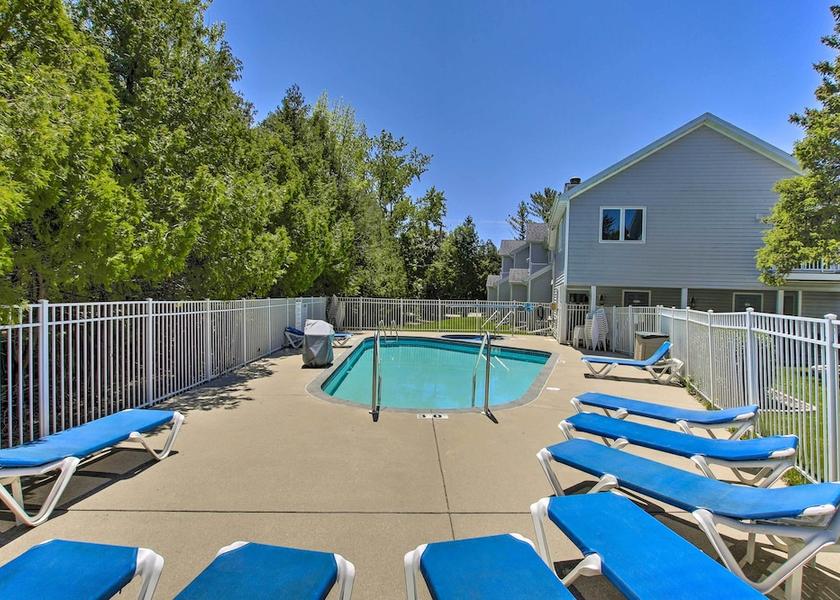 Wisconsin Fish Creek Interior Entrance