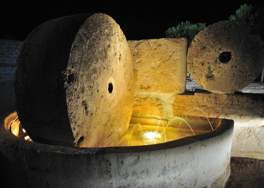 Puglia Torricella Exterior Detail