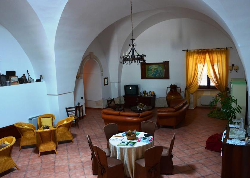 Puglia Torricella Lobby