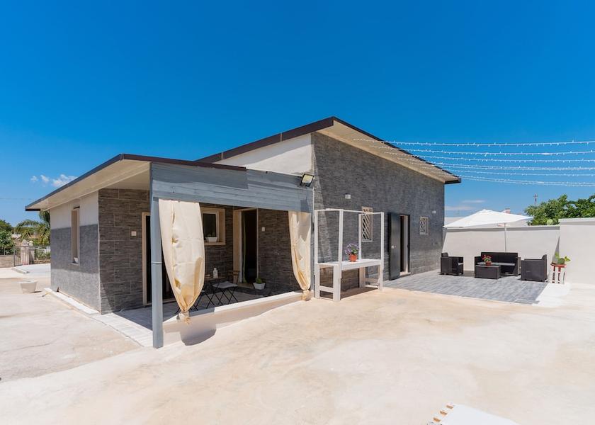 Puglia Torricella Property Grounds