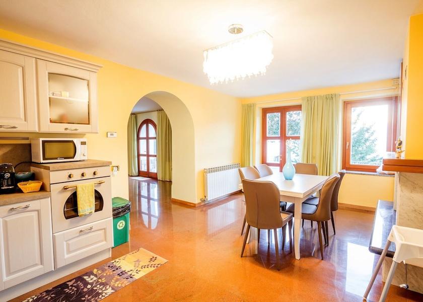 Lombardy Artogne Kitchen