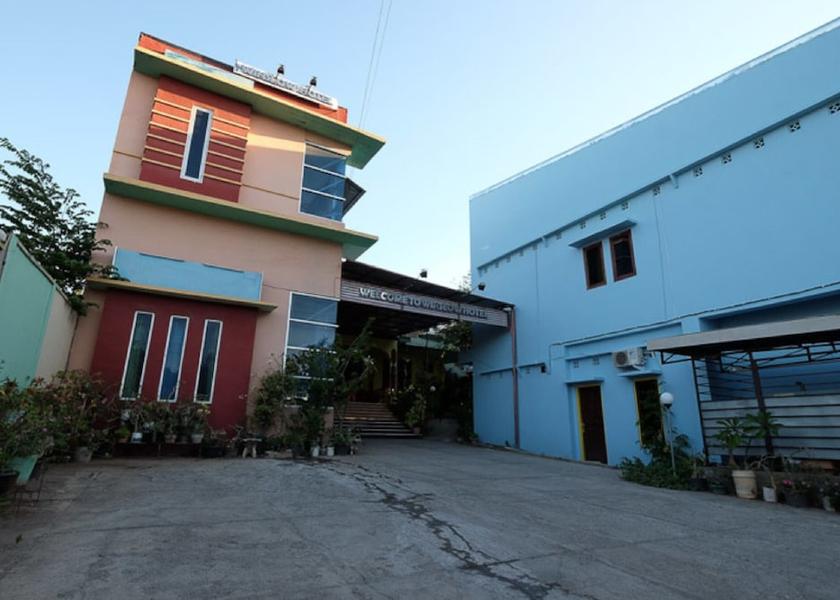  Kupang Exterior Detail