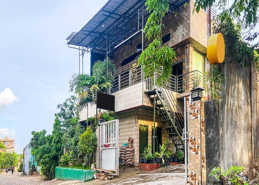  Kupang Exterior Detail