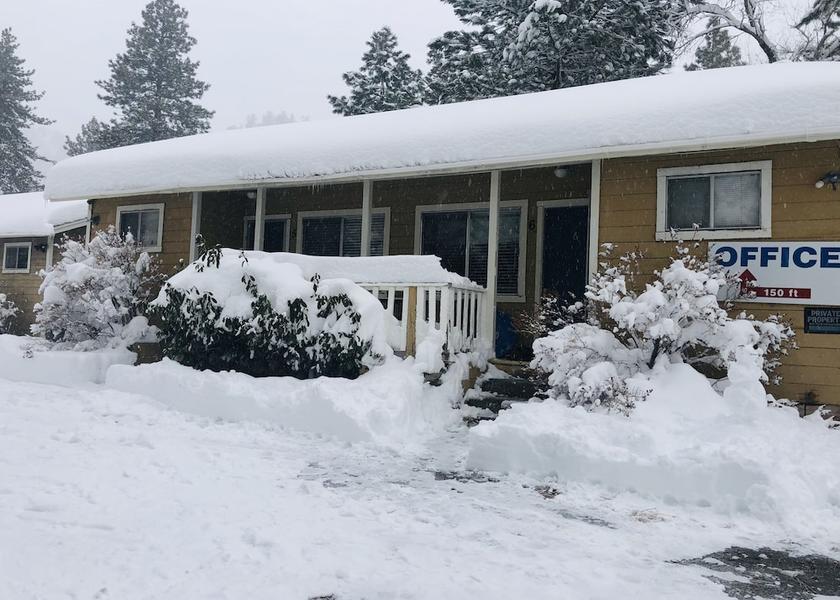 California Wrightwood Facade