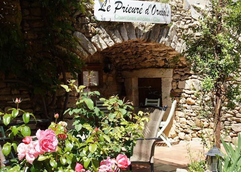 Occitanie Goudargues Exterior Detail