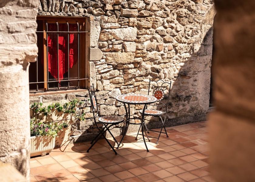 Occitanie Goudargues Exterior Detail