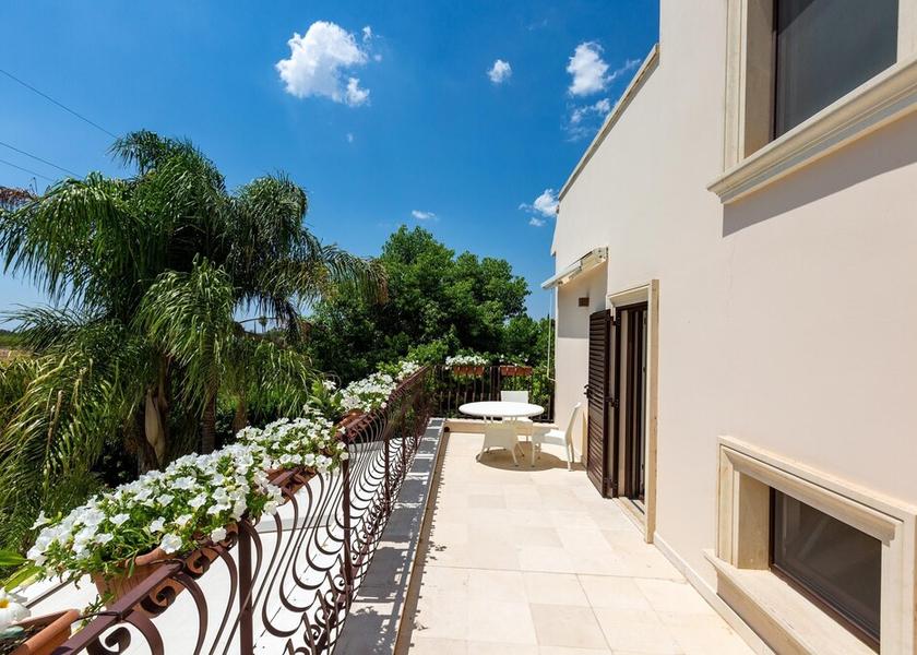 Puglia Parabita Balcony