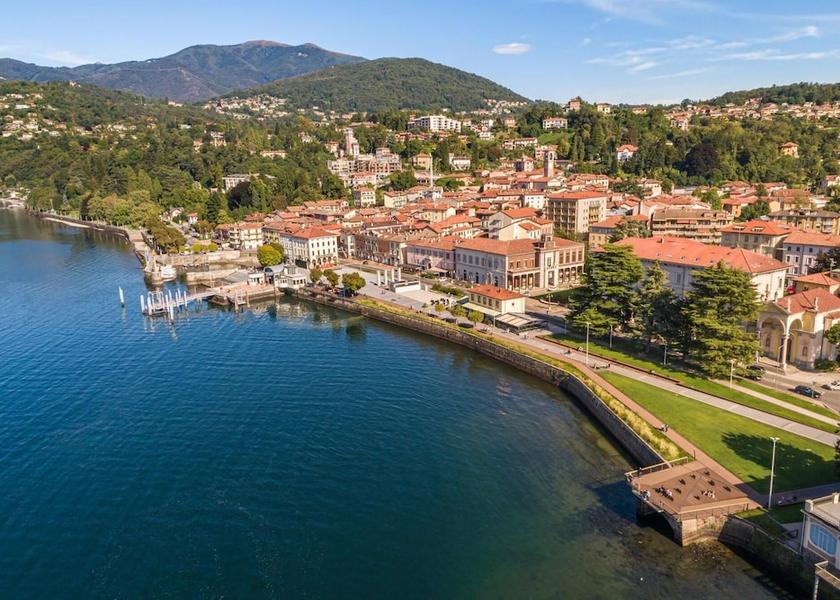 Lombardy Castelveccana Room