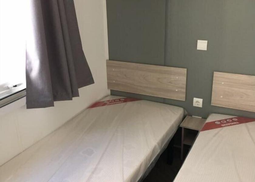 Nouvelle-Aquitaine Gastes Room