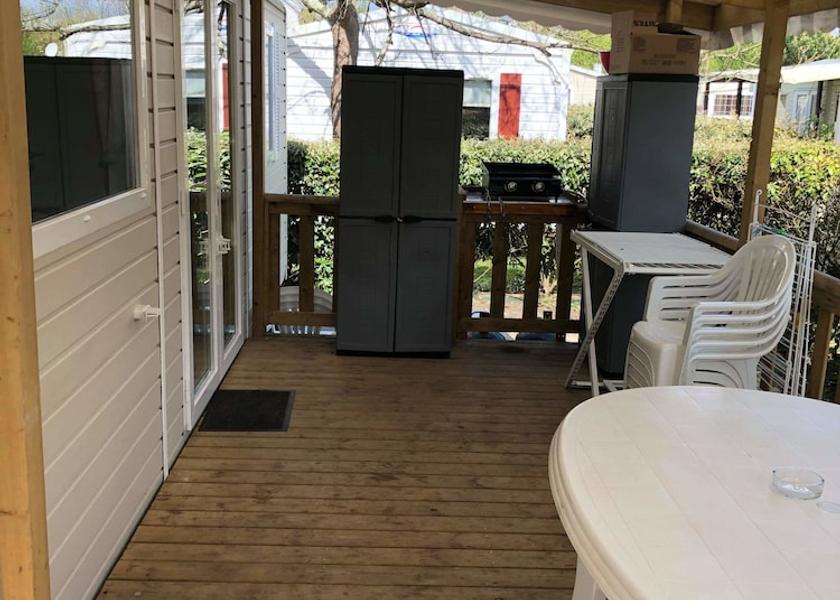 Nouvelle-Aquitaine Gastes Terrace