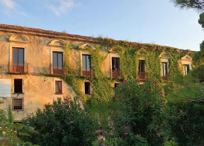 Campania Pollica Facade