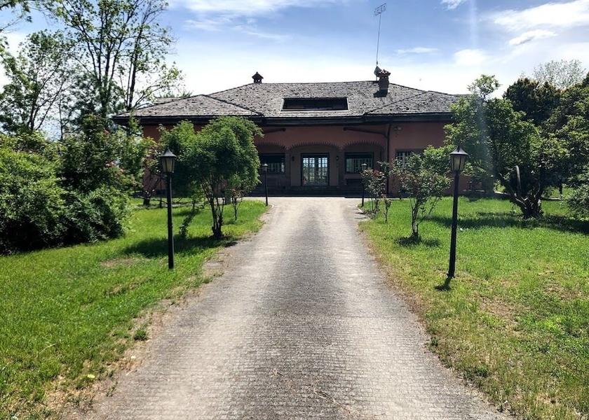 Piedmont Savigliano Exterior Detail