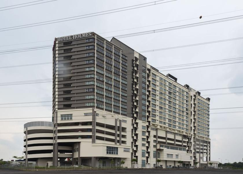 Johor Gelang Patah Exterior Detail