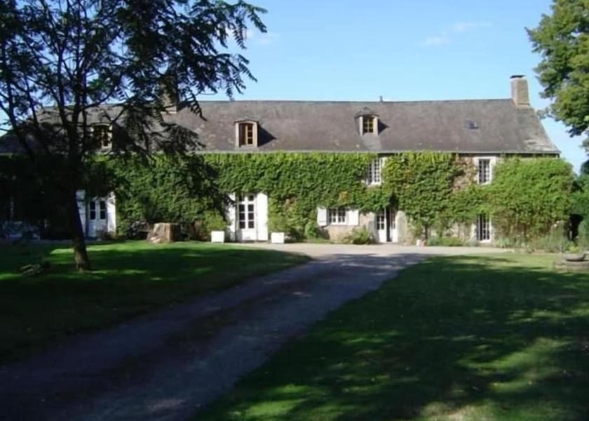 Brittany Sixt-sur-Aff Exterior Detail