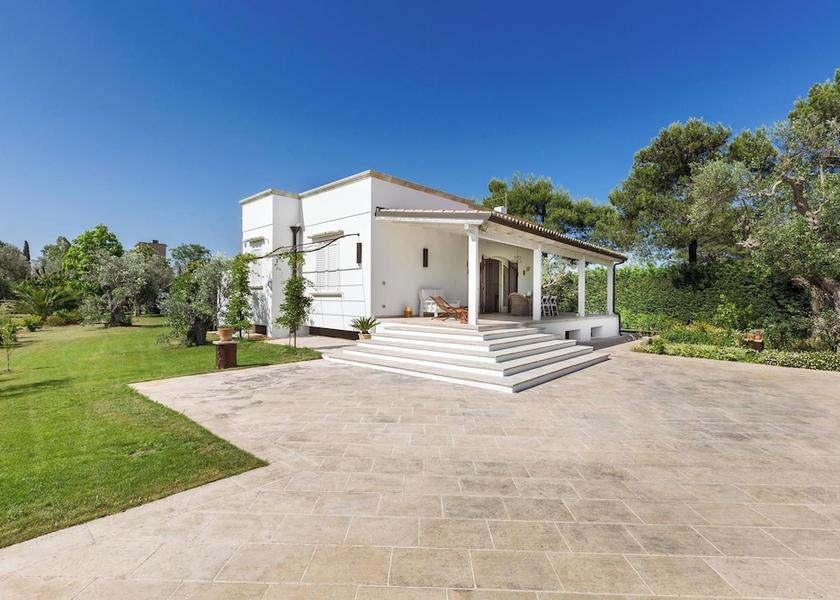 Puglia Ruffano Facade