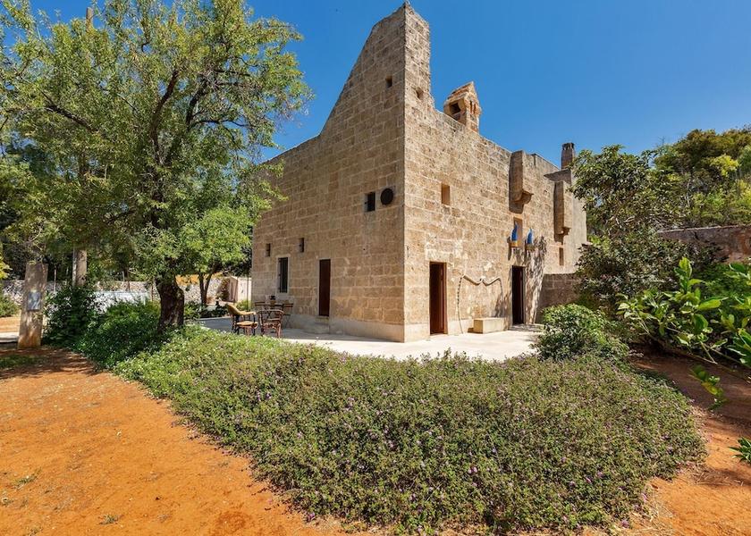 Puglia Ruffano Exterior Detail