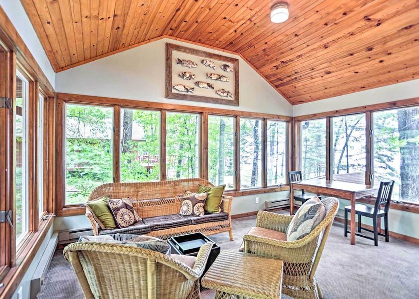 Wisconsin Luck Interior Entrance