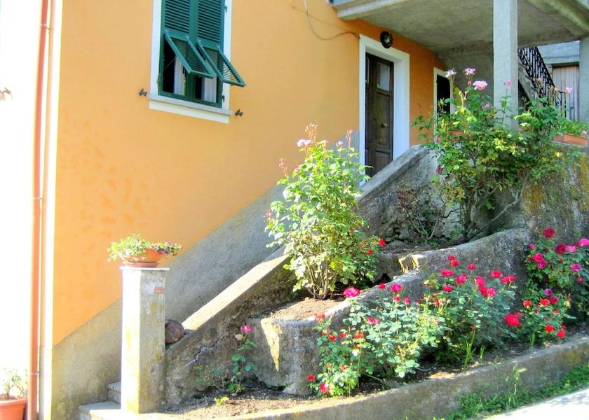 Liguria Sesta Godano Exterior Detail
