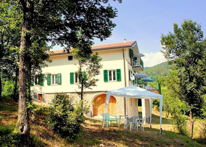 Liguria Sesta Godano Exterior Detail