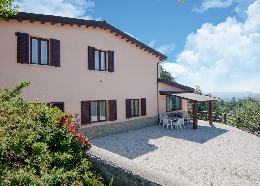 Marche Apecchio Exterior Detail