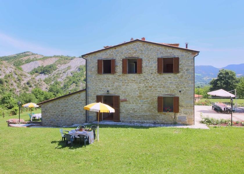 Marche Apecchio Exterior Detail