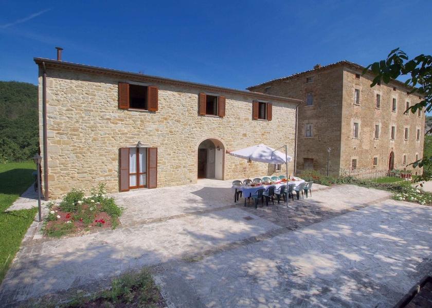 Marche Apecchio Exterior Detail