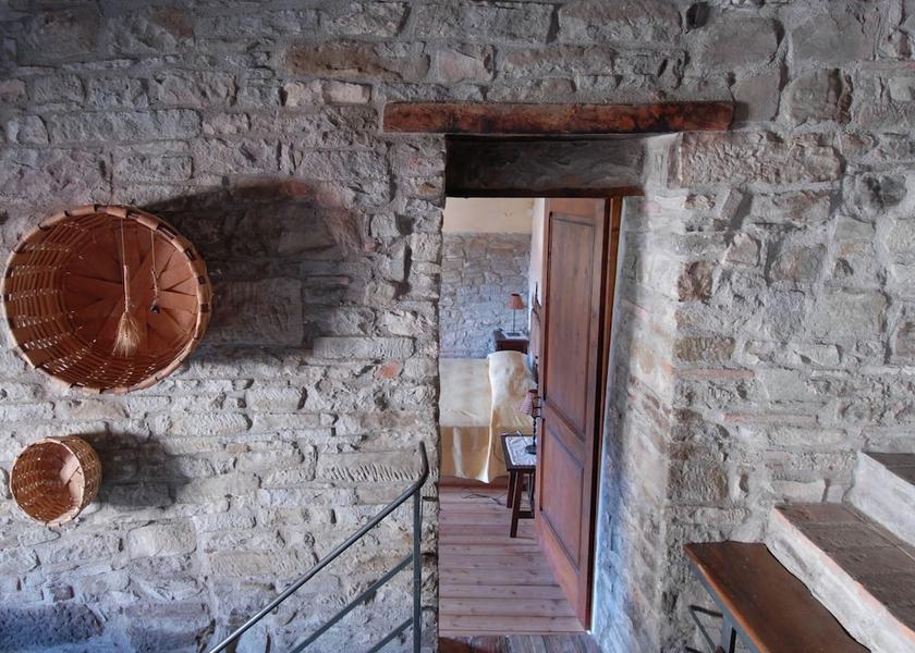 Marche Apecchio Exterior Detail