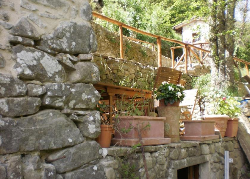 Tuscany Marliana Exterior Detail