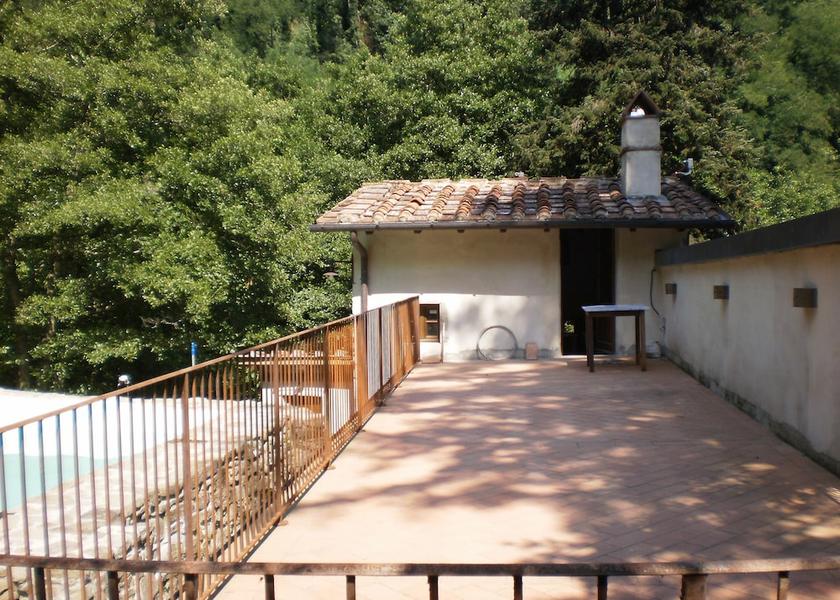 Tuscany Marliana Exterior Detail