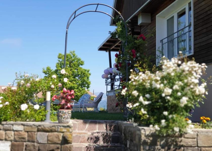 Tuscany Marliana Exterior Detail