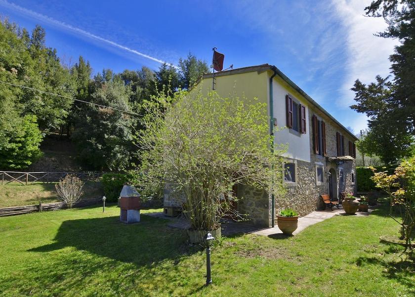 Tuscany Santa Fiora Exterior Detail