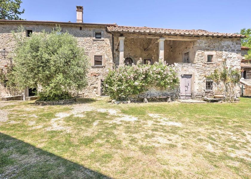 Tuscany San Godenzo Exterior Detail