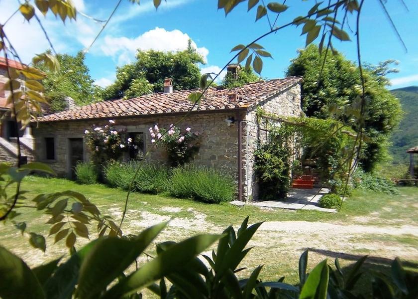 Tuscany San Godenzo Exterior Detail