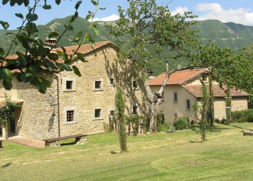 Tuscany San Godenzo Exterior Detail