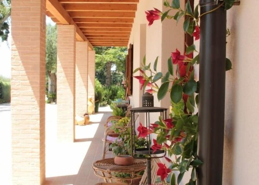 Marche Morrovalle Porch