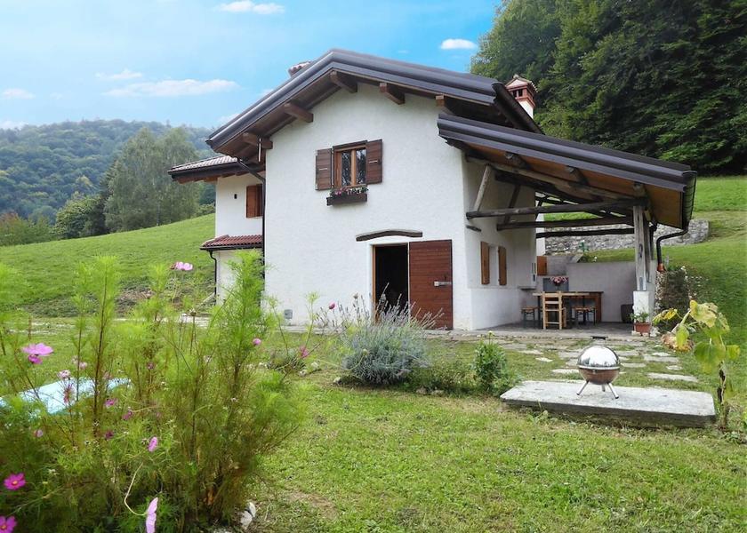 Veneto Fonzaso Exterior Detail