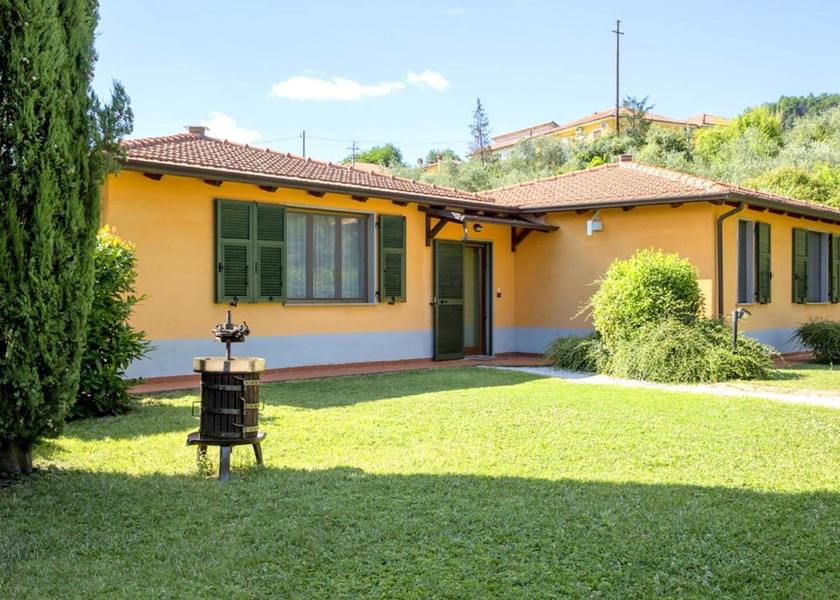 Liguria Bolano Exterior Detail