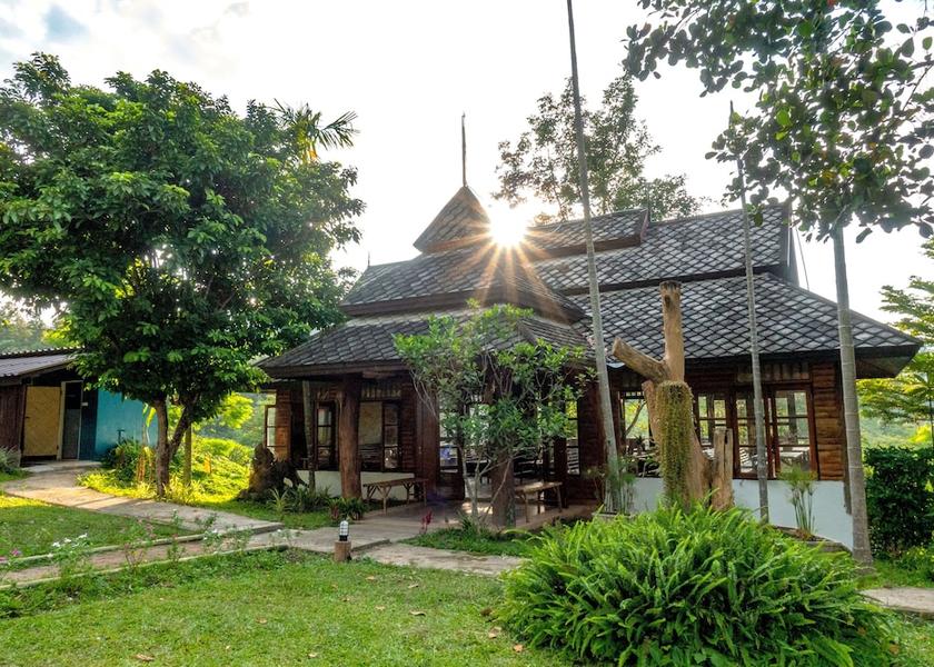 Chiang Mai Province Mae Wang Lobby