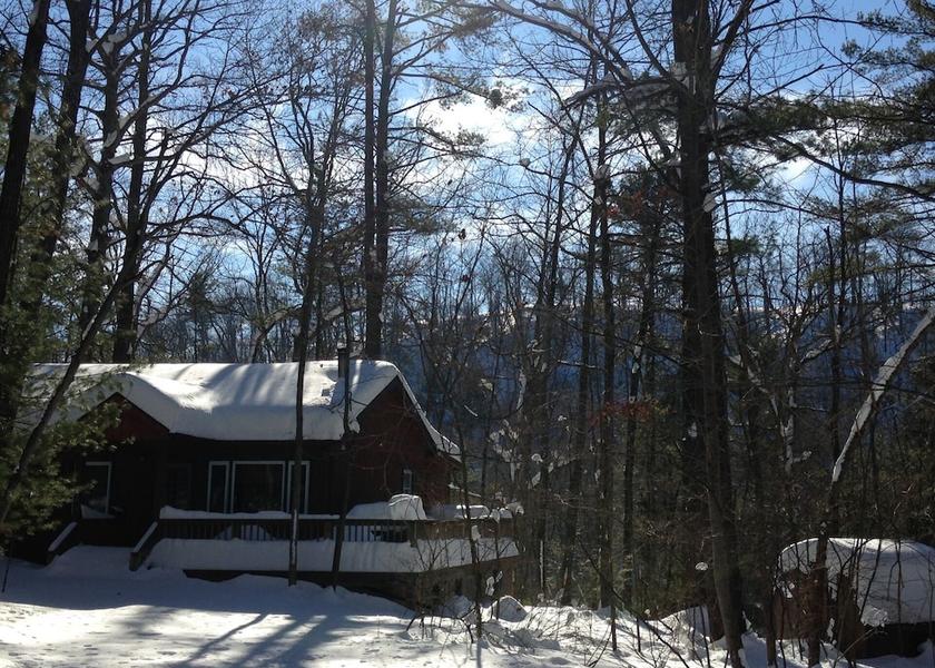 West Virginia Berkeley Springs Property Grounds