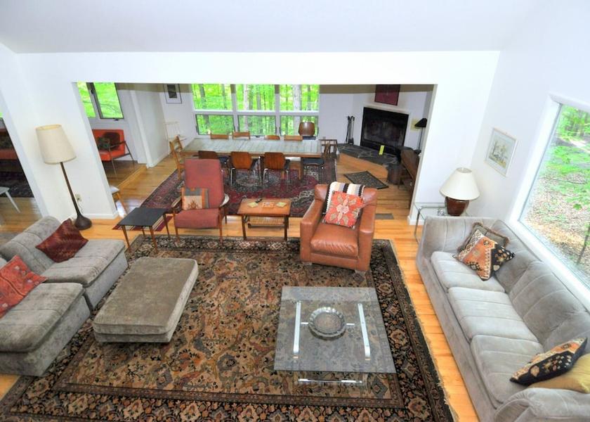 West Virginia Berkeley Springs Living Area