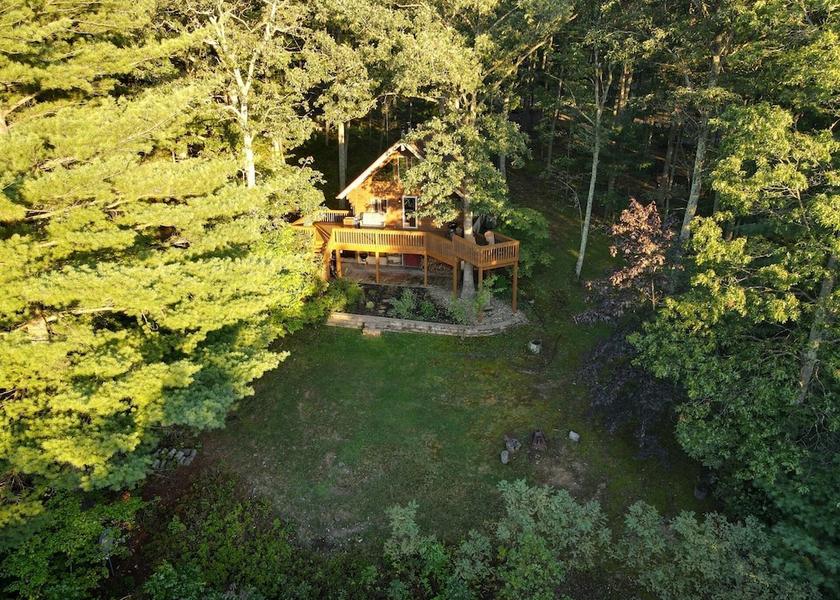 West Virginia Berkeley Springs Property Grounds