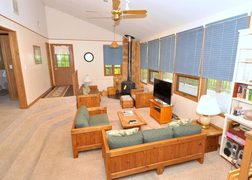 West Virginia Berkeley Springs Living Area